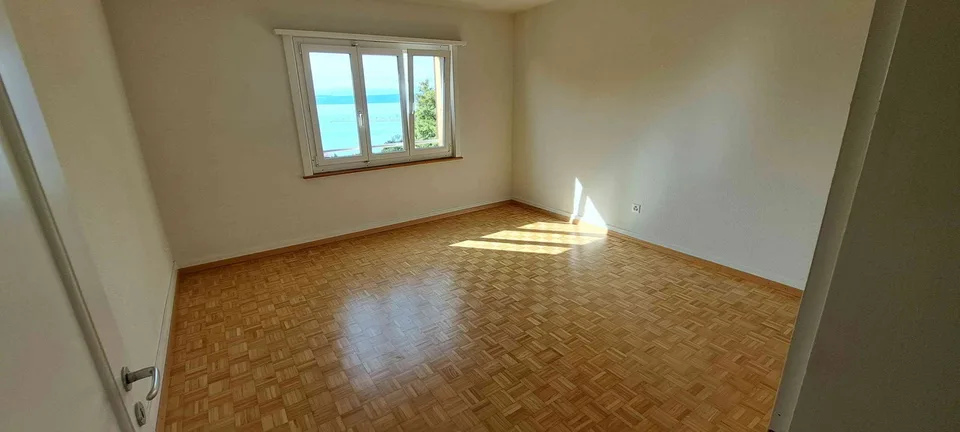 Lumineux appartement à Monruz à remettre