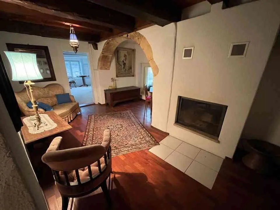 Appartement duplex au cachet unique, 3 chambres et carnotzet