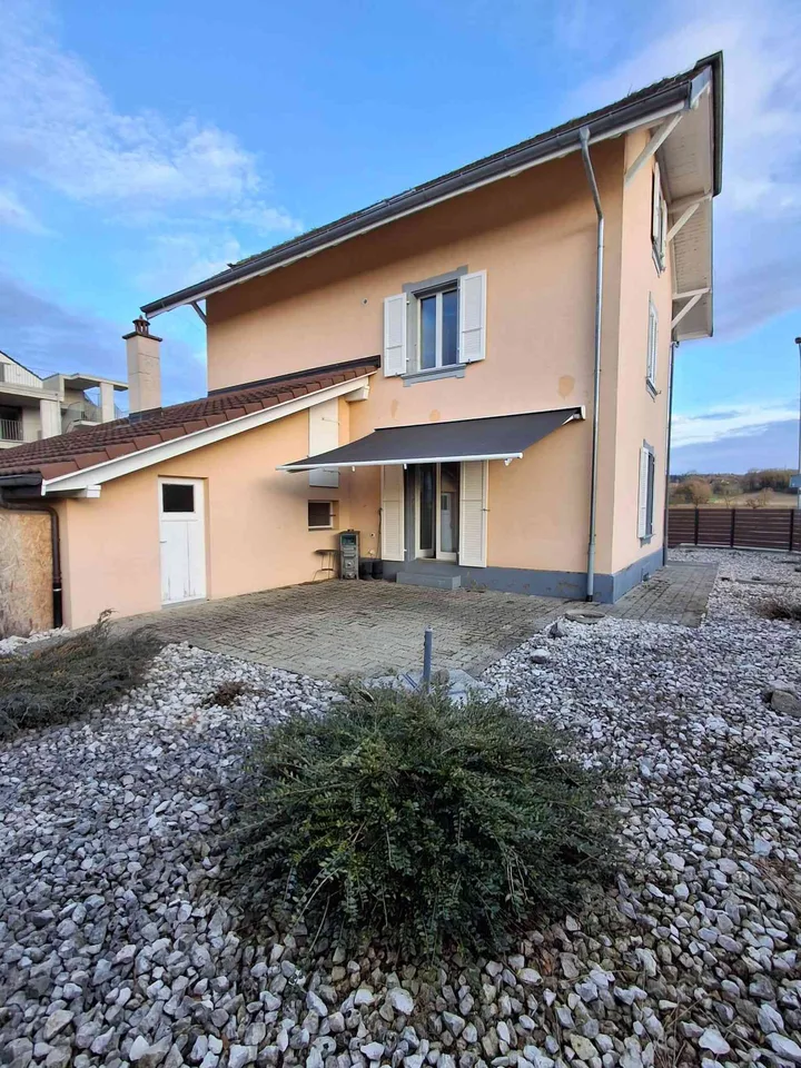 Charmante maison individuelle de 5 pièces à louer