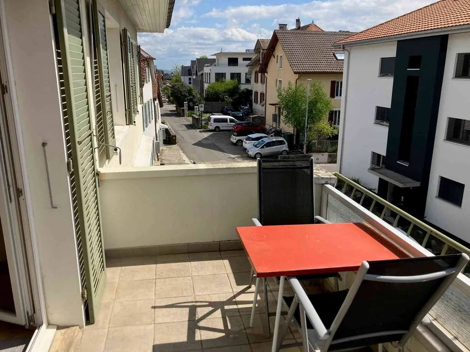 Belle appartement de 31/2 bien lumineux avec grand garage et balcon