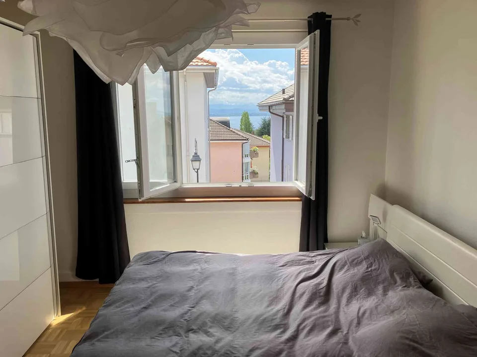 Belle appartement de 31/2 bien lumineux avec grand garage et balcon