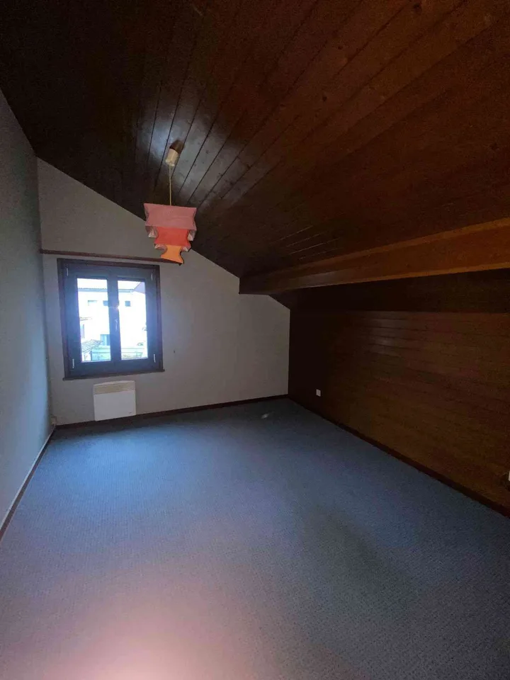 Charmant triplex Portalban