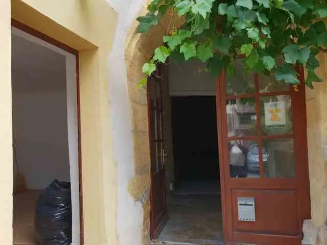GRAND LOCAL hauterive centre du vieux village