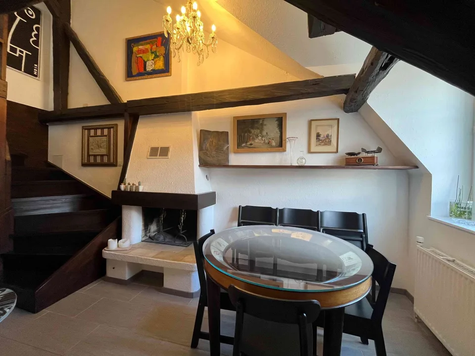 Appartement de charme au centre de Neuchâtel avec vue sur le château
