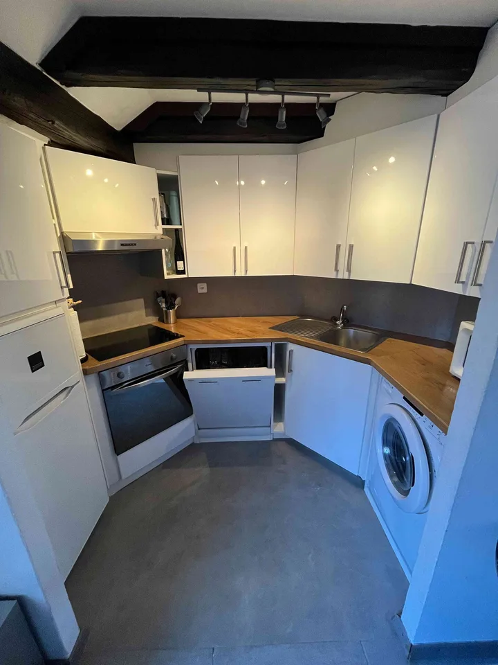 Appartement de charme au centre de Neuchâtel avec vue sur le château