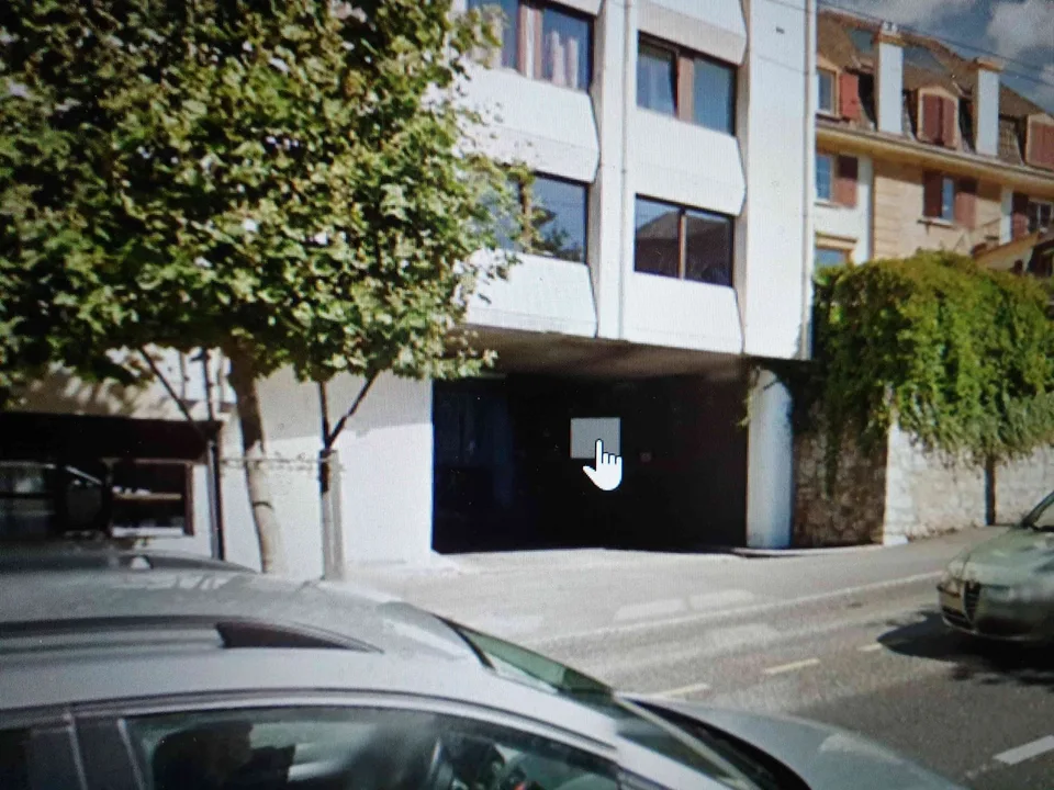 NEUCHATEL PLACE DE PARC dans GARAGE