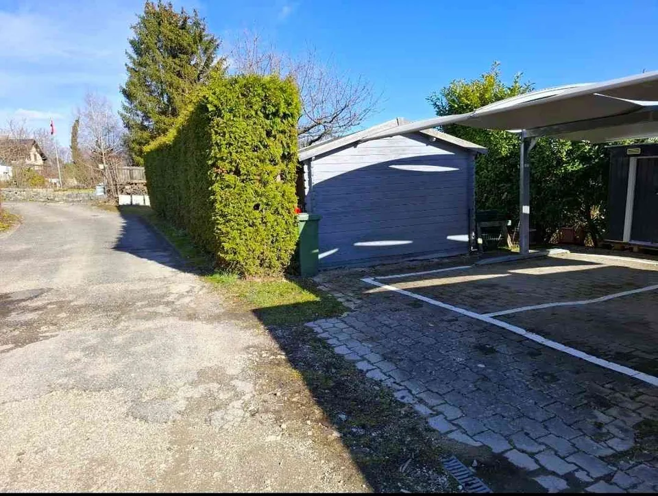 A LOUER 2 PLACES DE PARC COUVERTES - 2525 Le Landeron / NE