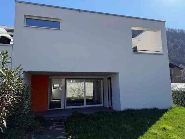 Moderna, nuova casa a schiera