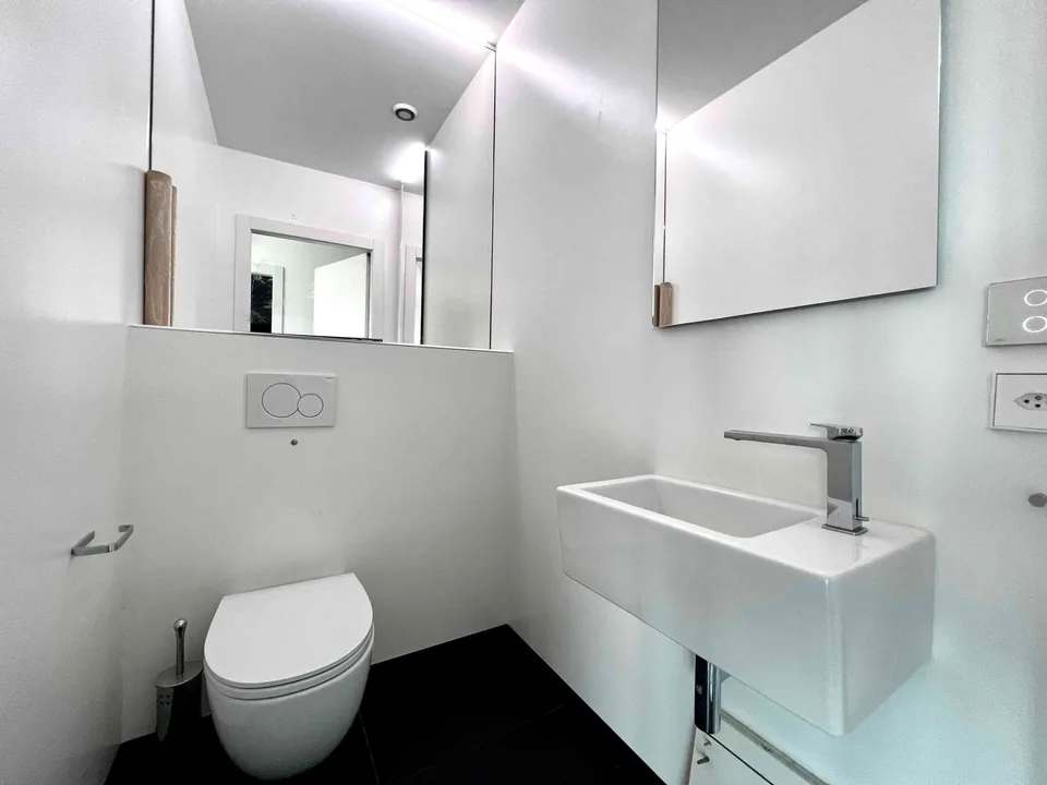 VACALLO: SPLENDIDO APPARTAMENTO CON RIFINITURE DI DESIGN