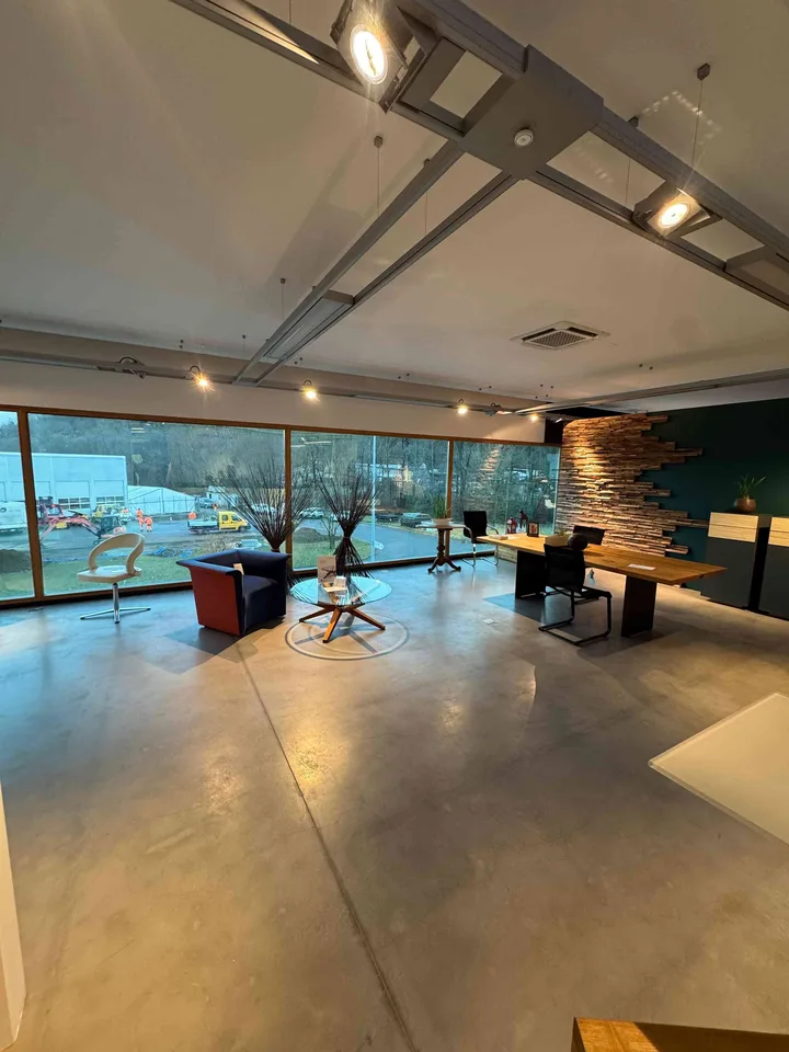 Affittasi Spazi/o commerciale Losone Zandone 240 m2