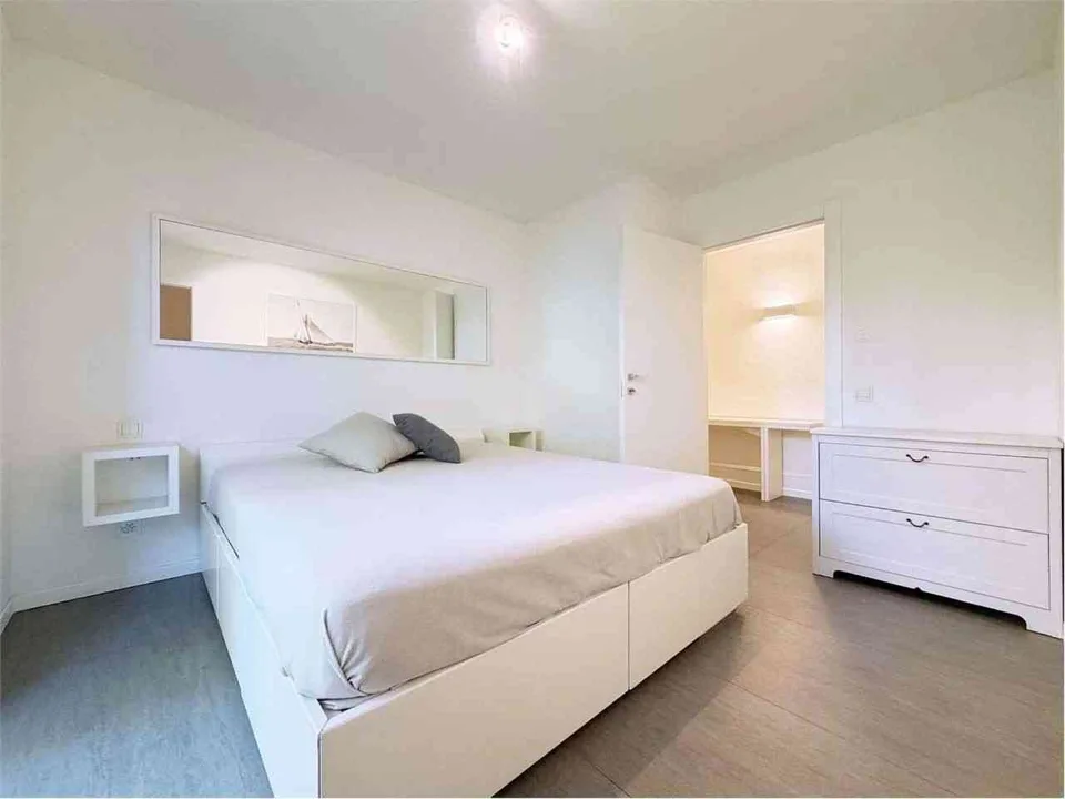 Moderne 2.5-Zimmer-Erdgeschosswohnung mit Gartenanteil im Herzen Lgn