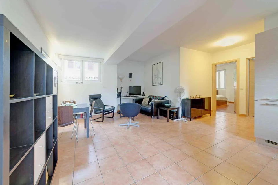 Helle 3.5-Zimmer-Wohnung im Hochparterre mit Balkon