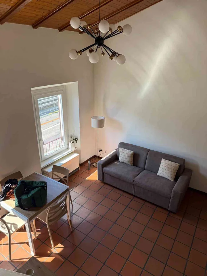 Klein, fein & direkt am See: 2.5 Zimmer Wohnung