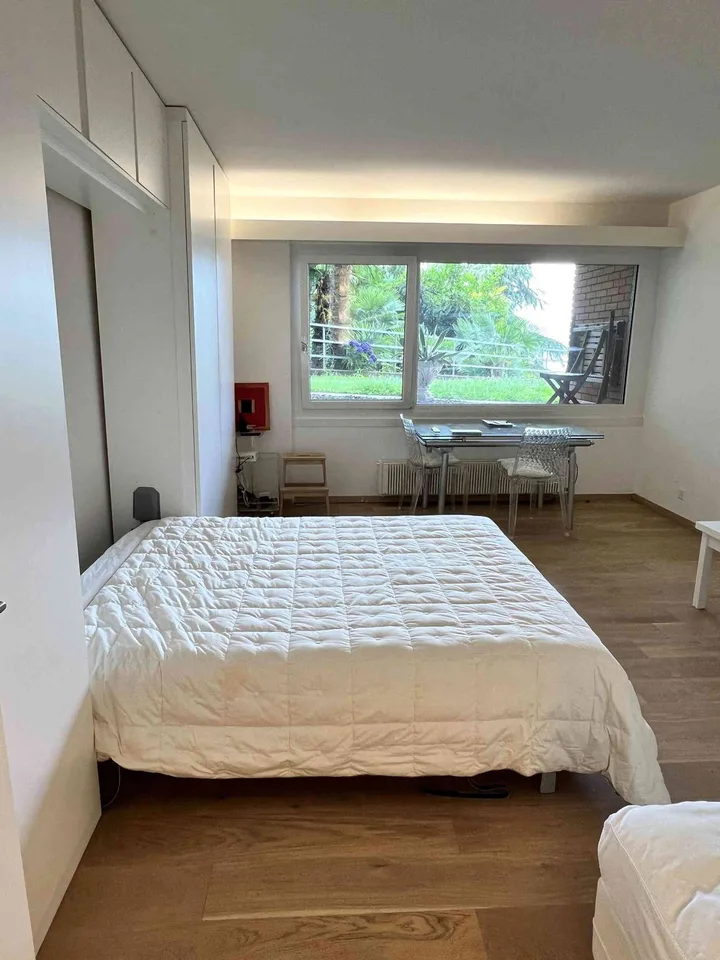Moderne 1,5 Zimmer Erdgeschosswohnung in begehrter Lage von Lugano Cas