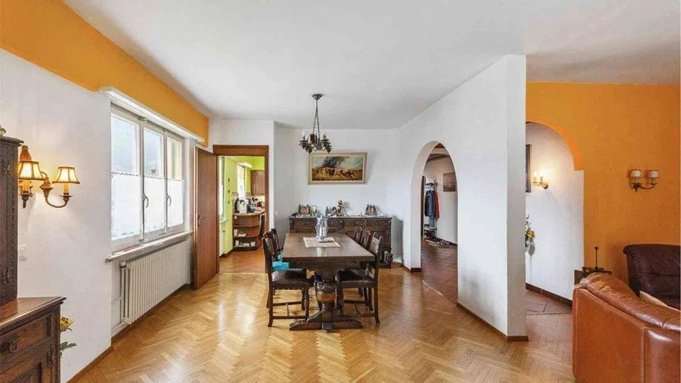Geräumige 5-Zimmer-Wohnung, 140 m²