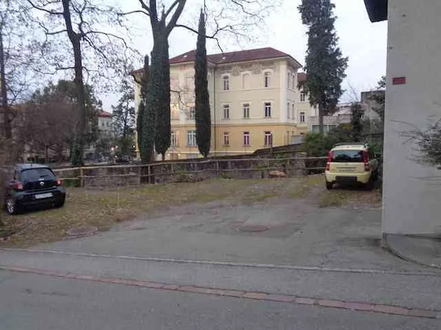 posteggio scoperto