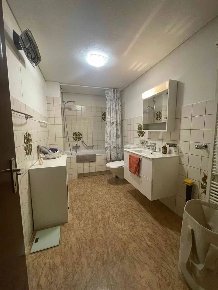 Mansarda 3.5 locali/Zimmer S. Vittore - Disponibile/Verfügbar
