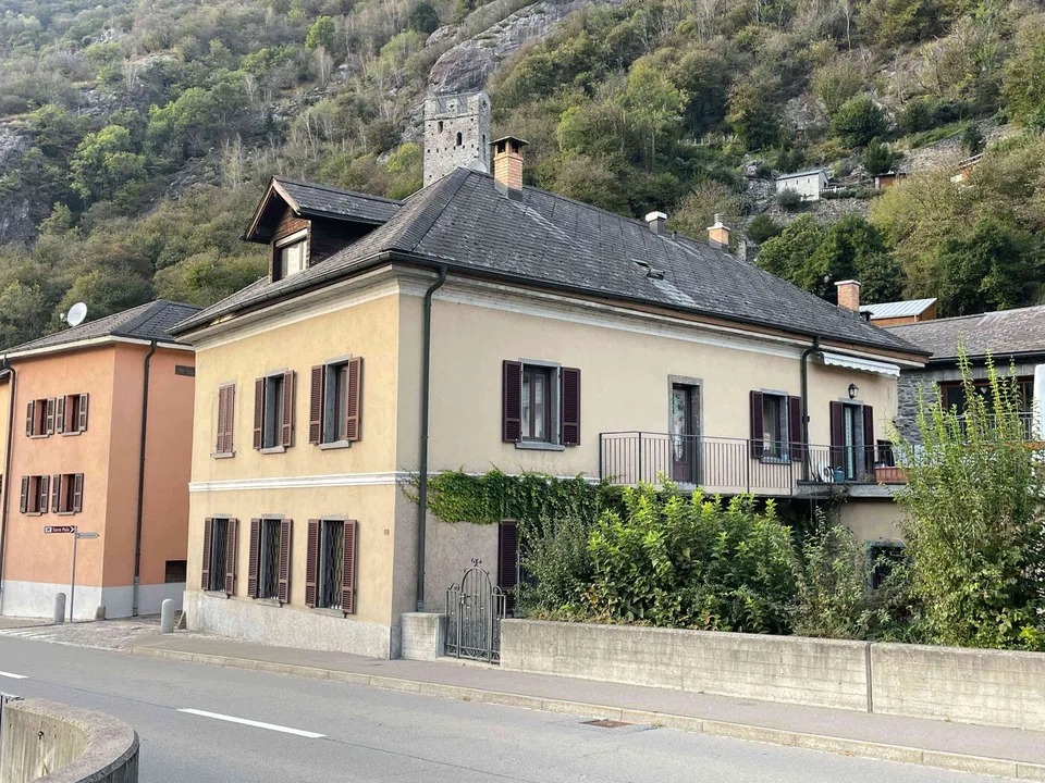 Mansarda 3.5 locali/Zimmer S. Vittore - Disponibile/Verfügbar