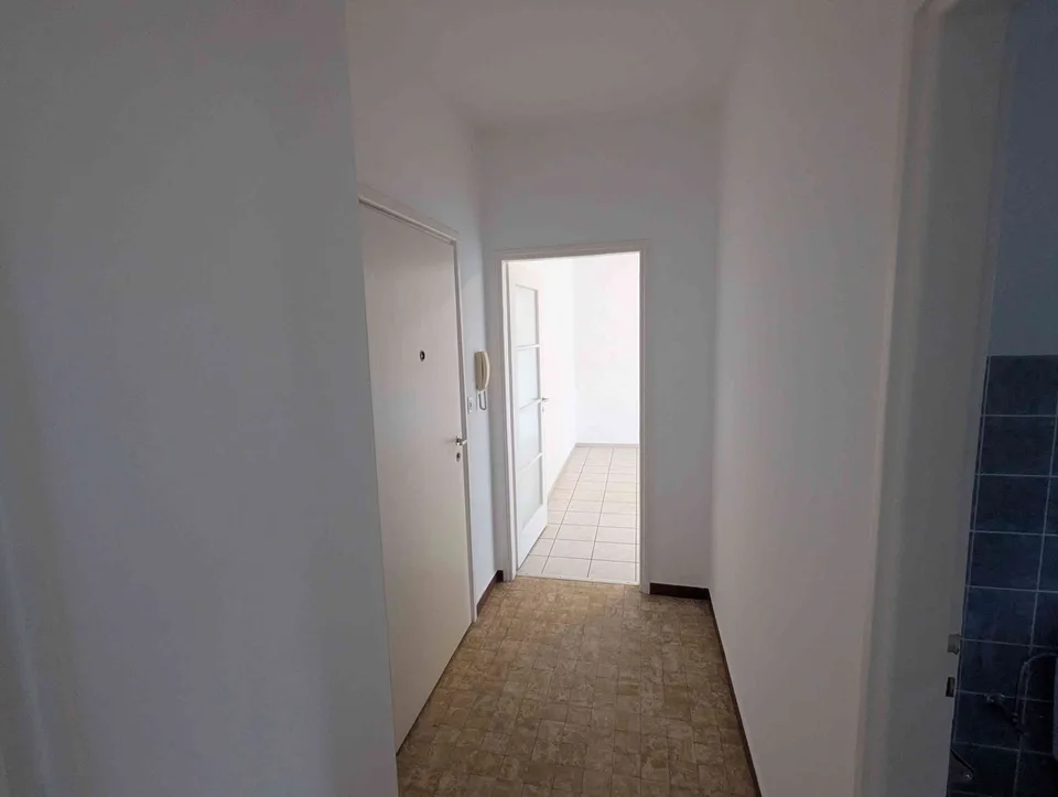 Appartamento 2°P al centro, 2.5 locali in Via Bartolomeo Varenna 67