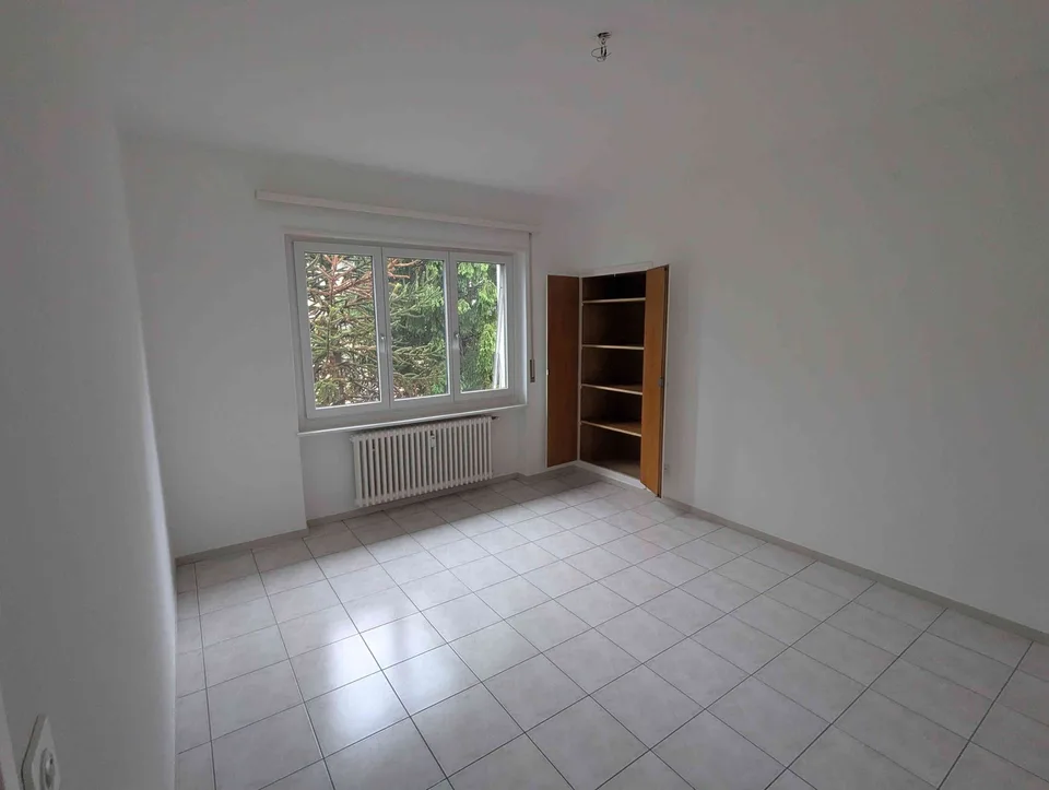 Appartamento 2°P al centro, 2.5 locali in Via Bartolomeo Varenna 67