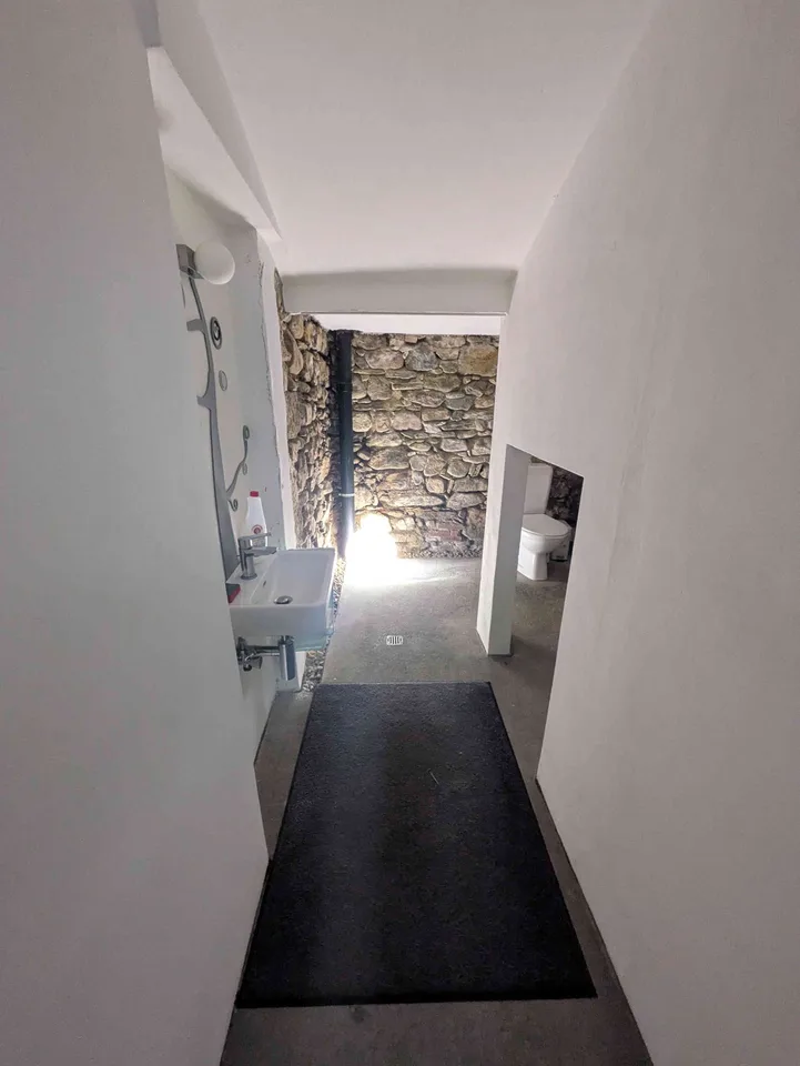 Spazio Commerciale / Ufficio / Magazzino a Ponte Tresa