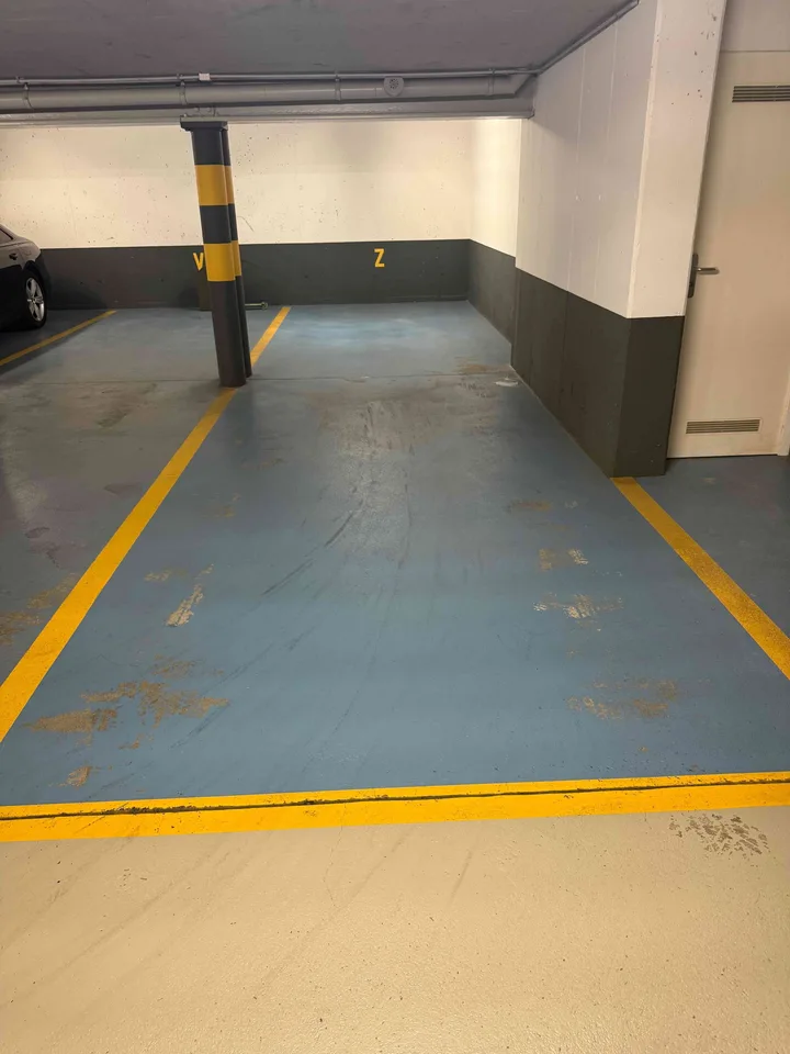 Posto Auto doppio in grande Garage Sotterraneo