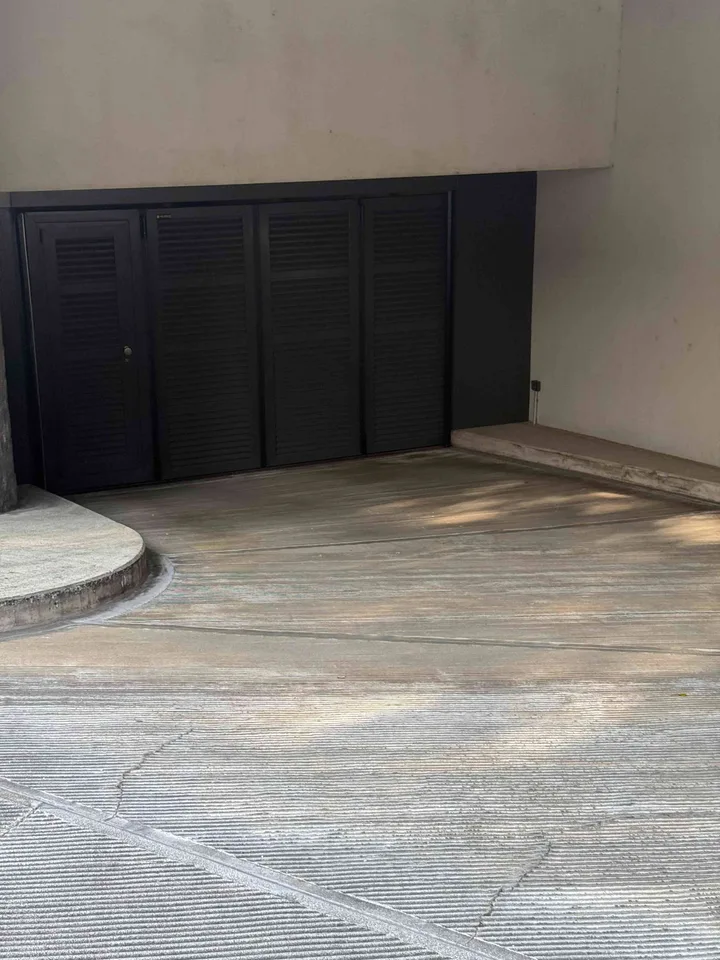 Posto Auto doppio in grande Garage Sotterraneo