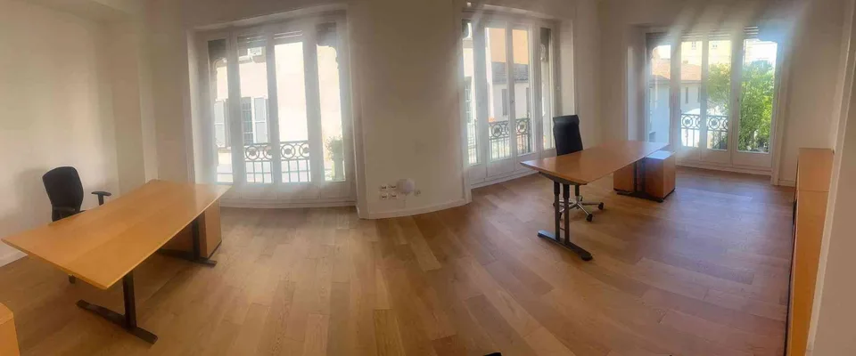 Uffici disponibili in affitto a Lugano centro, fronte lago
