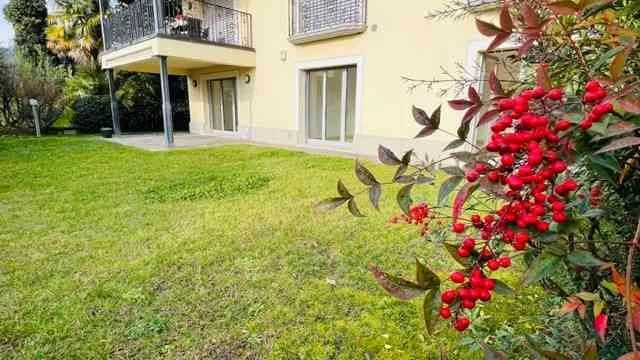 Splendido appartamento con giardino
