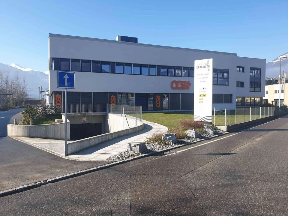 Affittasi spazio commerciale di 234 m² a Giubiasco - Piano terra