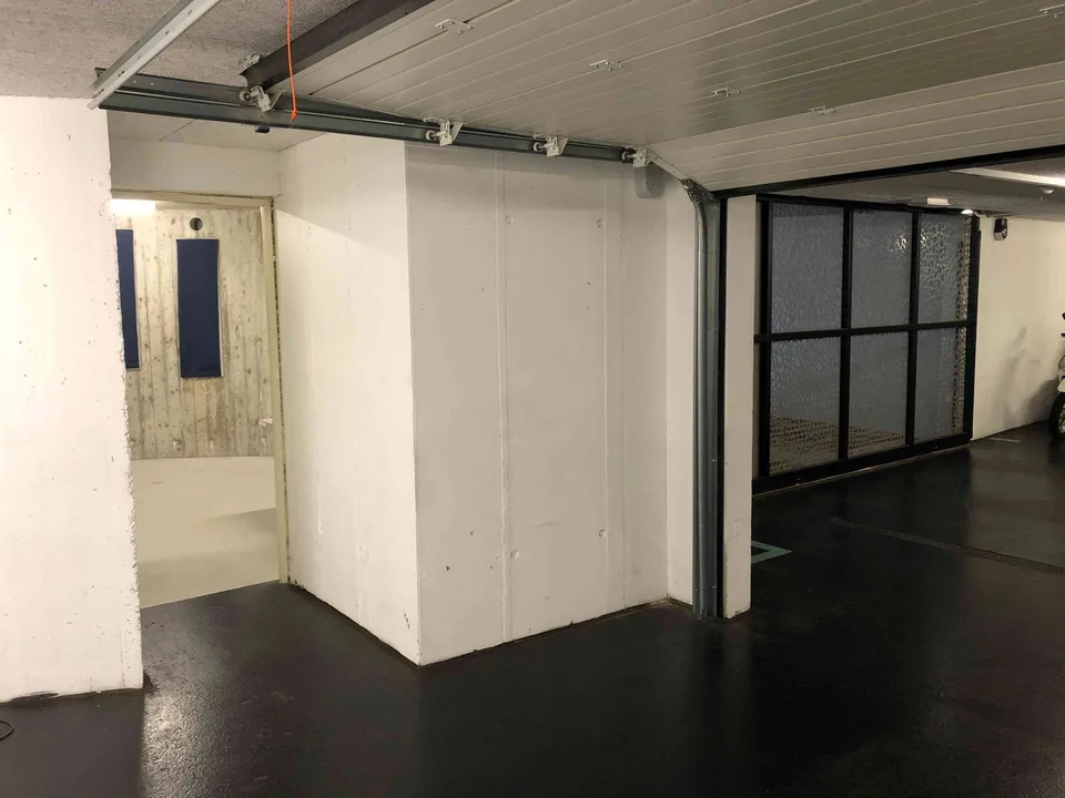 Affitto Garage singolo con ampio deposito annesso