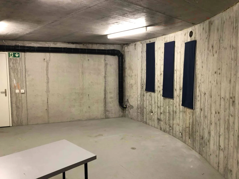 Affitto Garage singolo con ampio deposito annesso
