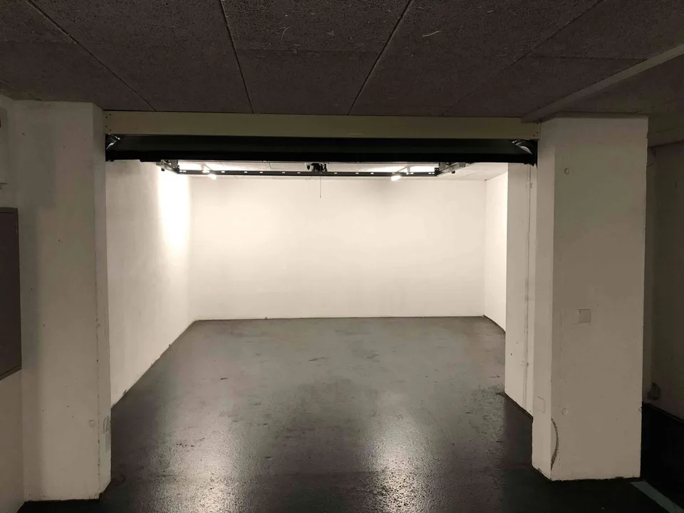 Affitto Garage singolo con ampio deposito annesso