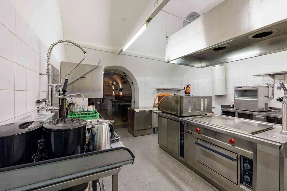 Bar, Gastronomie in historischer Tuchfabrik