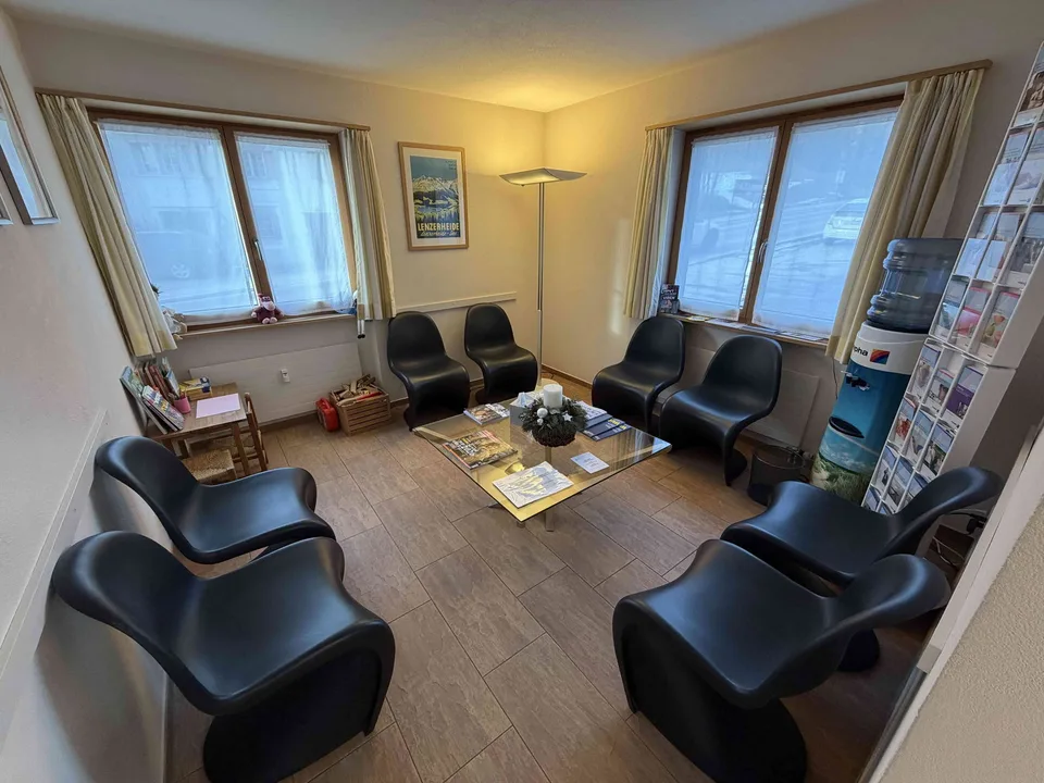 Moderne Gewerberäume (Praxis, Büro, etc.) in Valbella/Lenzerheide