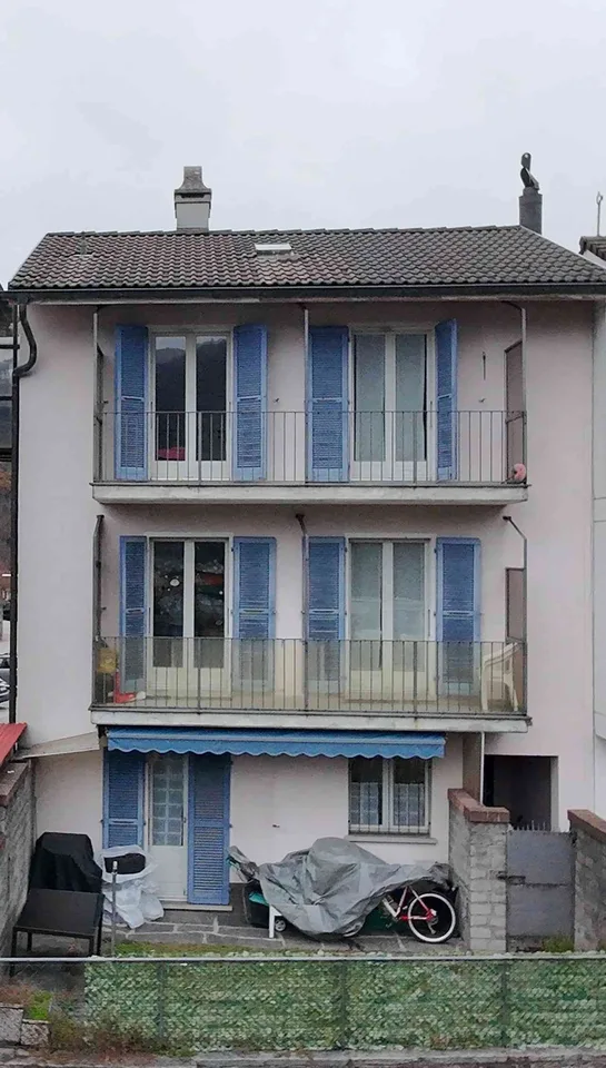 Gorduno, Cerchiamo subentrante Casa Schiera con giardino