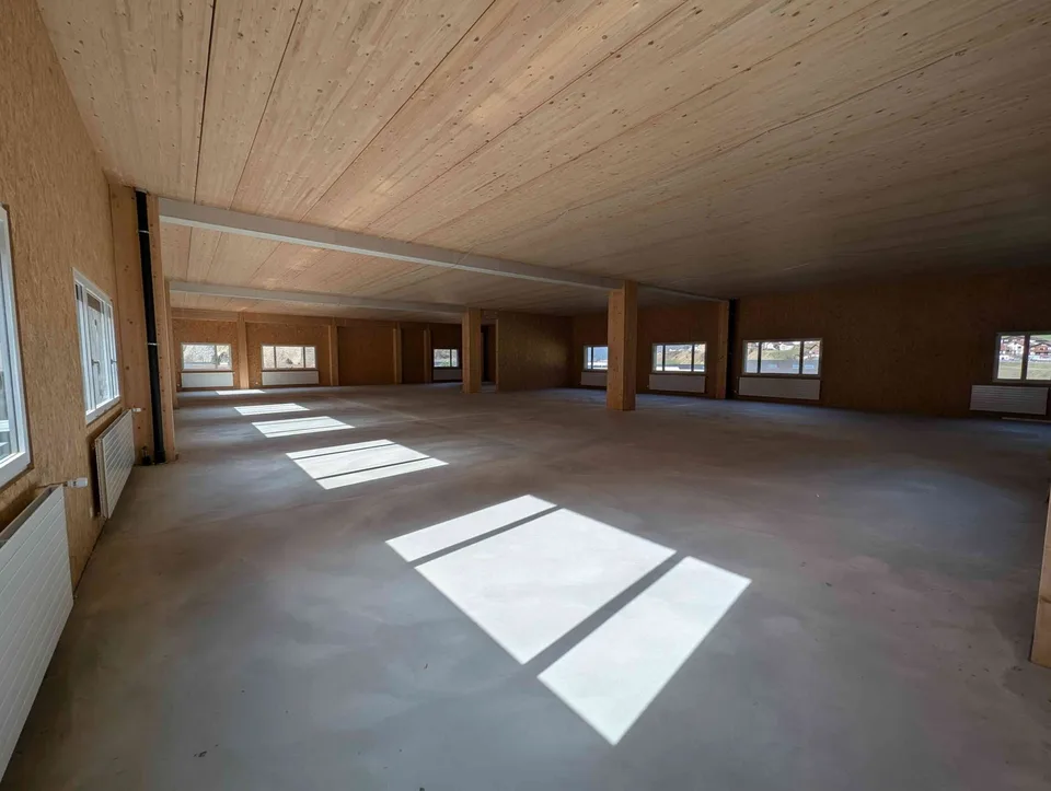 Neubau: attraktive Gewerbeflächen in Amsteg zu vermieten (100-340m2)