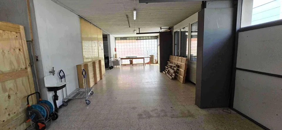 Palazzina commerciale in locazione