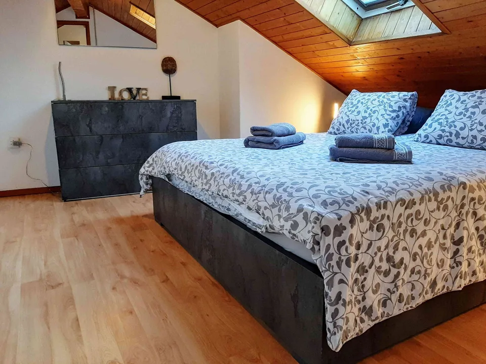 2 Ferienwohnung: 50qm und 65 qm