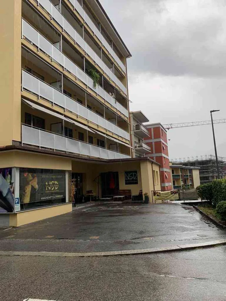 300 m², pianterreno