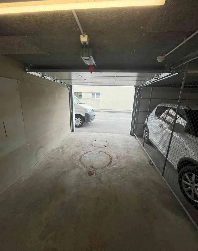 Parkplatz, Garage