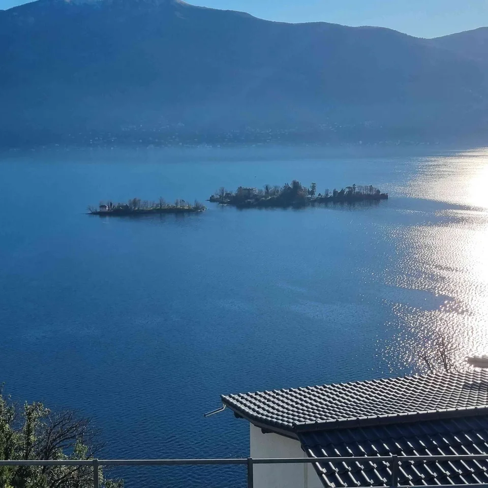 Ferienwohnung 3,5 Zimmer WG mit Top Aussicht 180° auf See und Berge