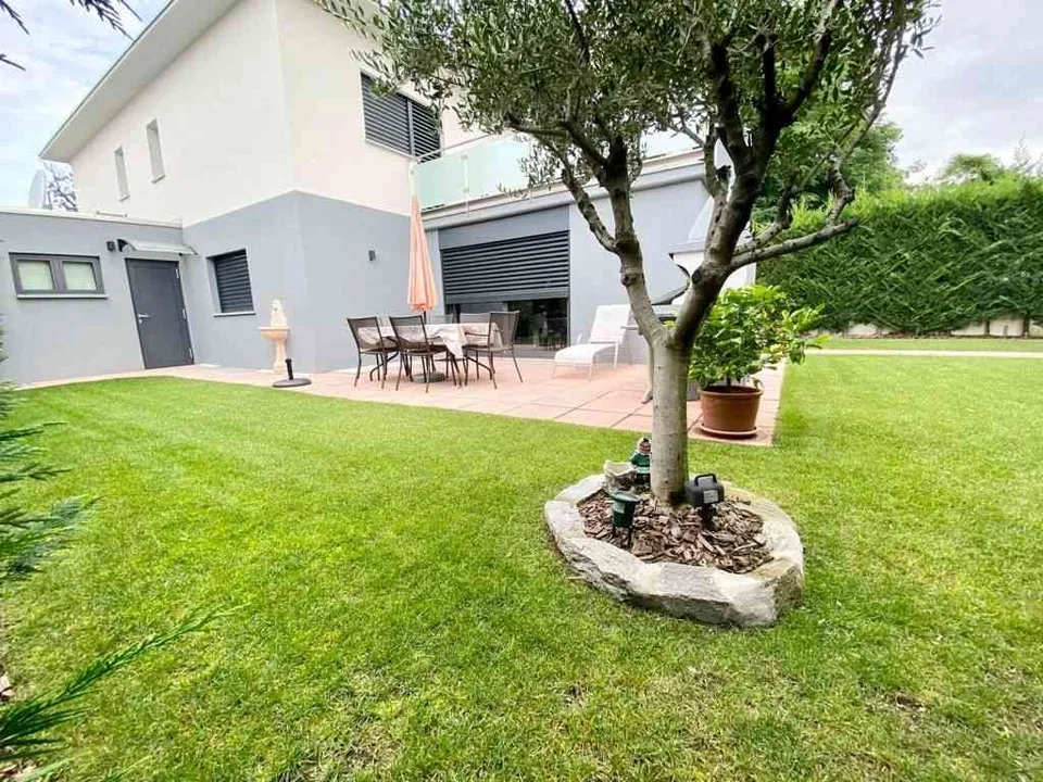 Nuova casa moderna a Cadempino - Lamone, al confine con Cureglia.