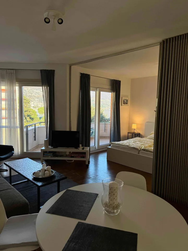 Fantastic location at Lago Maggiore and across from Lido SPA