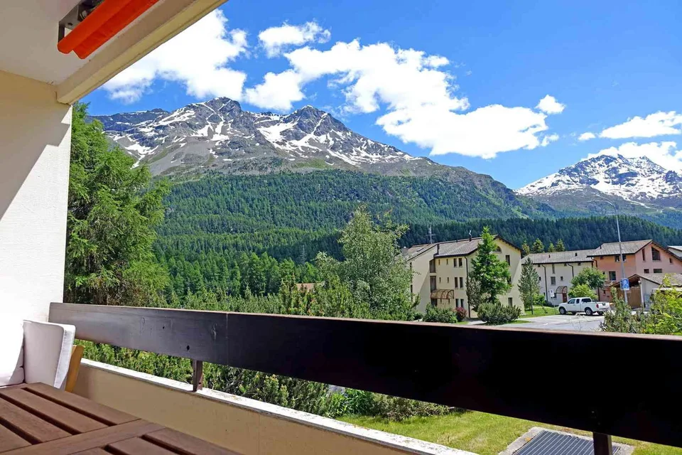 Moderne 3.5 Zi Whg mit Bergpanorama in St.Moritz