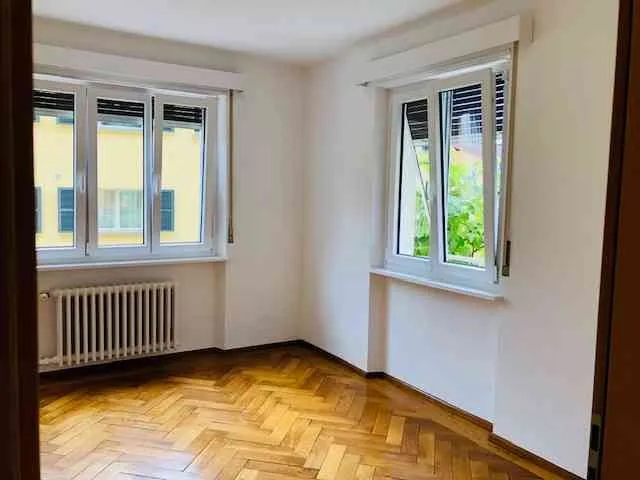Appartamento 4.5 locali Agra con giardino