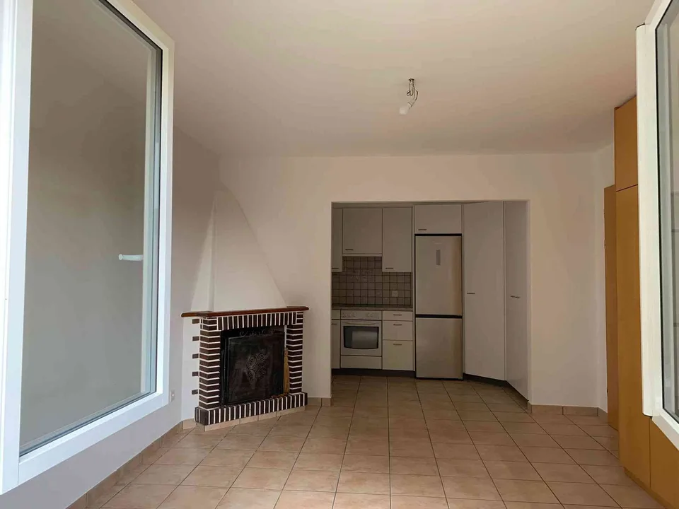 Appartamento 4.5 locali Agra con giardino