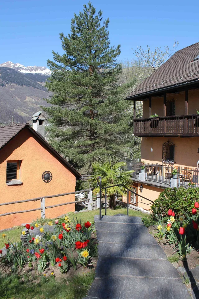 Rustico mit grossem Permakultur Garten im Valle die Blenio