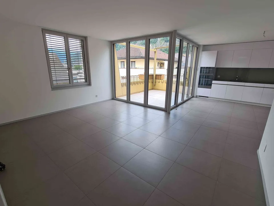 Moderne 3.5 Z ‘Attika Wohnung im Zentrum von Brig zu vermieten