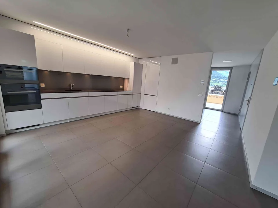 Moderne 3.5 Z ‘Attika Wohnung im Zentrum von Brig zu vermieten